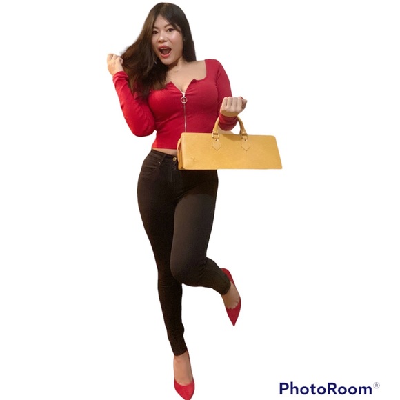 🌸👜Authentic Louis Vuitton Epi Sac Triangle - Picture 3 of 16